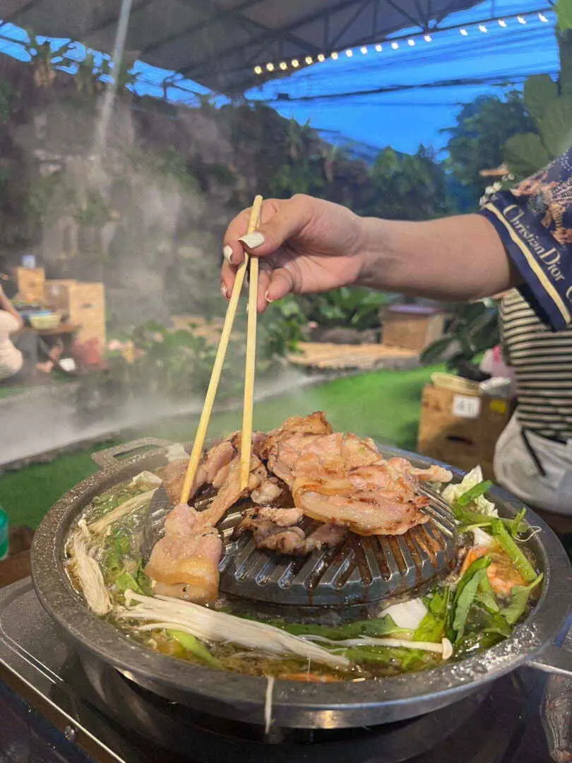 แซ่บโอชาหมูกะทะ หากิน ตระเวนกินตามอยาก https://hakin.space/