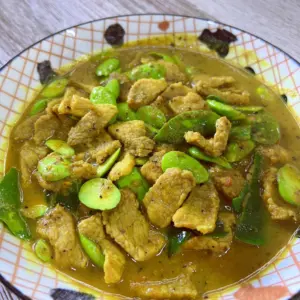 วิธีทำหมูผัดเผ็ดสะตอ