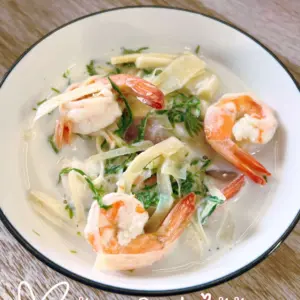 ต้มกะทิหน่อไม้กุ้งสด
